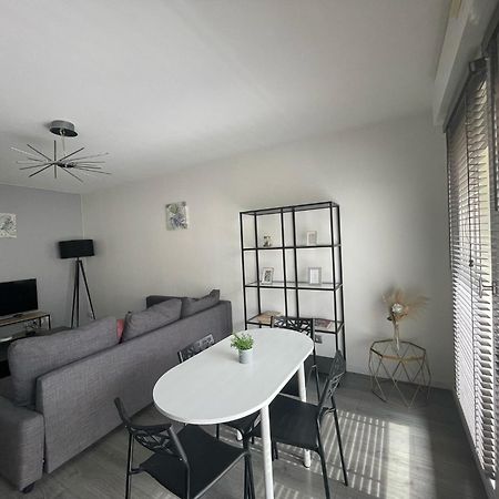 City & Cosy, Lyon Charcot- Wifi - Lave Linge - Balcon - Parking 外观 照片