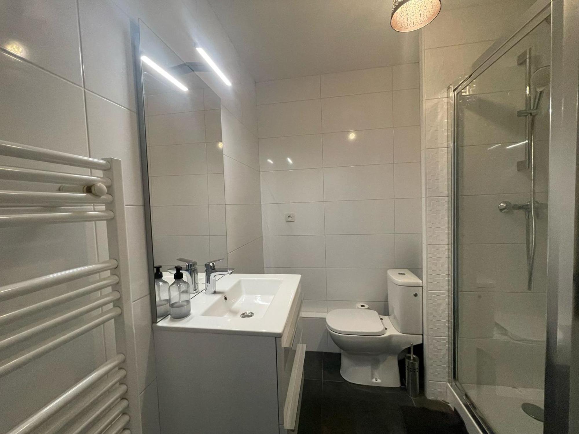 City & Cosy, Lyon Charcot- Wifi - Lave Linge - Balcon - Parking 外观 照片