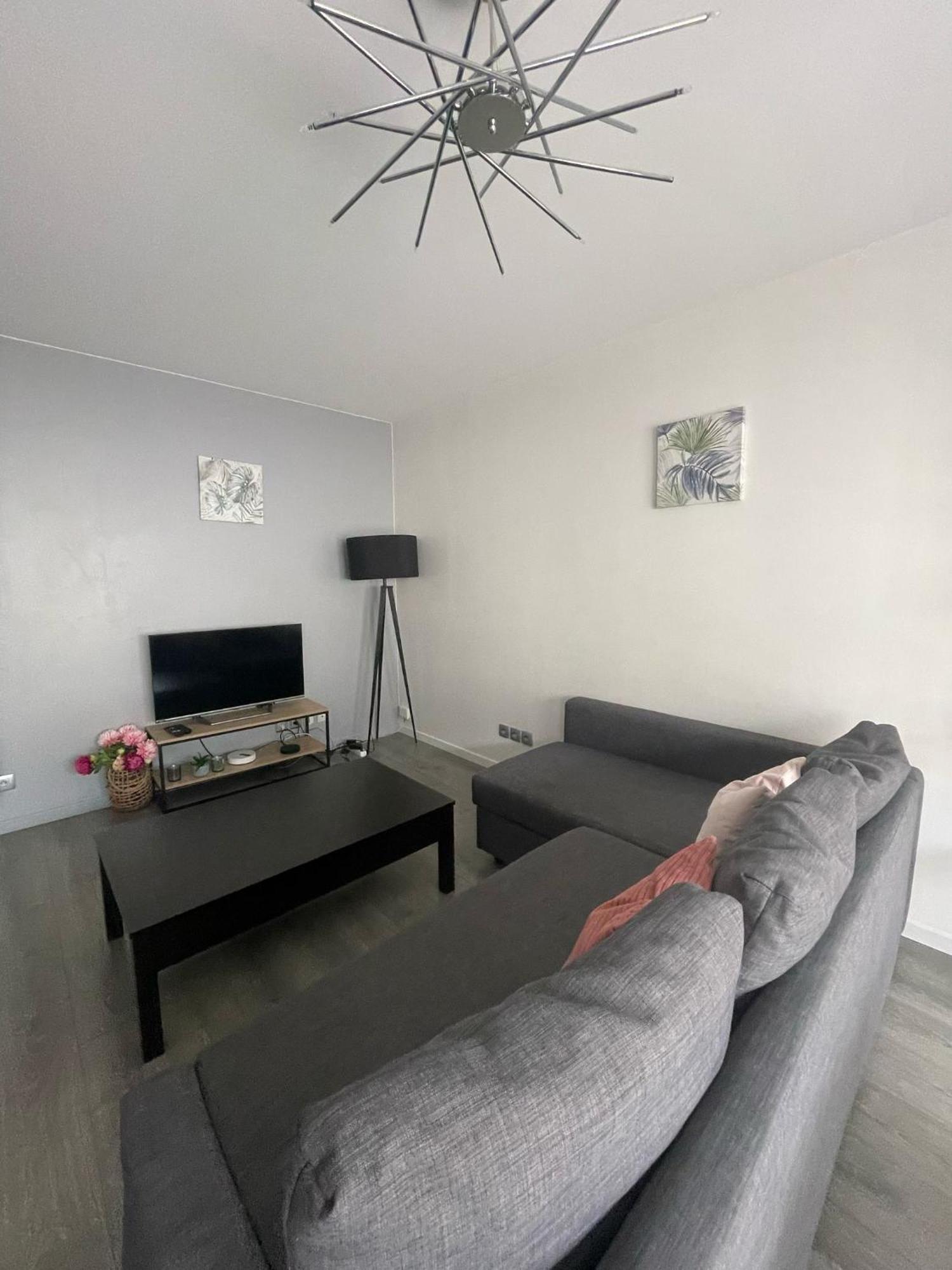 City & Cosy, Lyon Charcot- Wifi - Lave Linge - Balcon - Parking 外观 照片